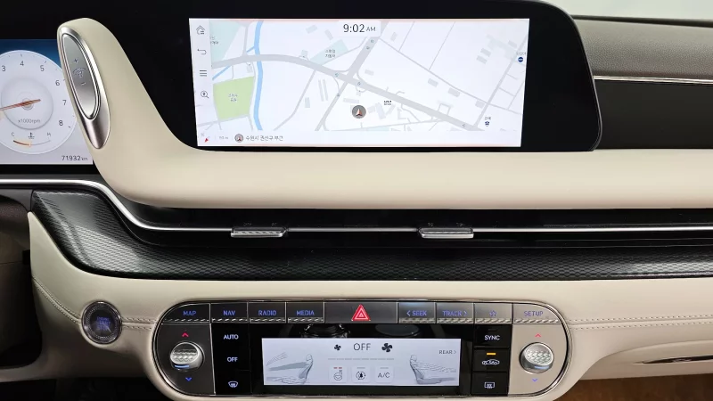 Genesis G90