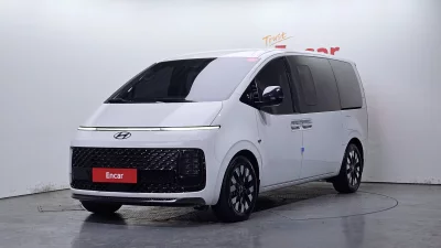 Hyundai Staria