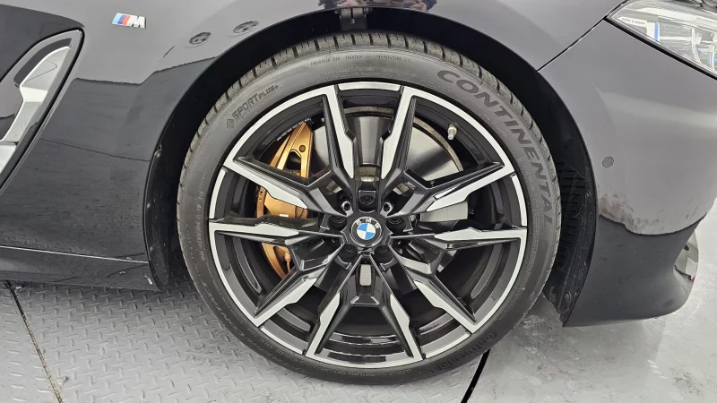 BMW 8-Series