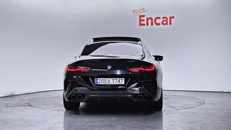 BMW 8-Series