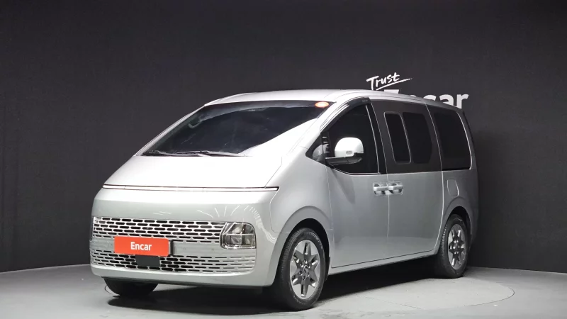 Hyundai Staria