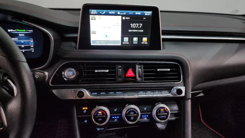 Genesis G70