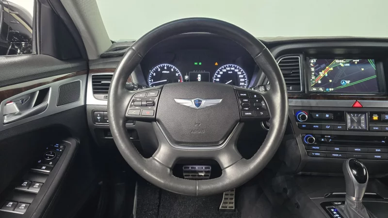 Hyundai Genesis