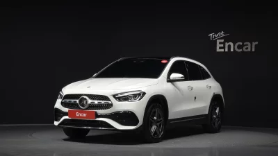 Mercedes-Benz GLA-Class