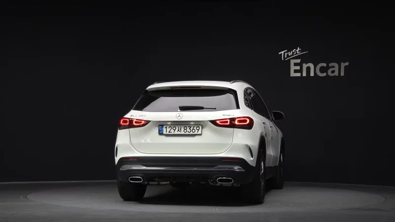 Mercedes-Benz GLA-Class