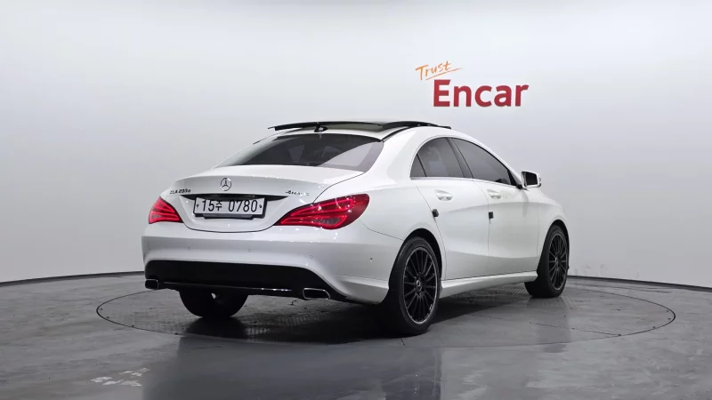 Mercedes-Benz CLA-Class