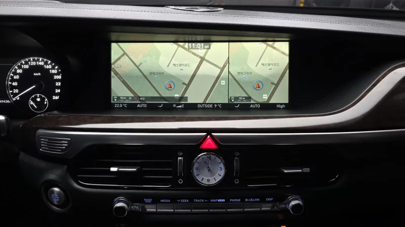 Genesis EQ900