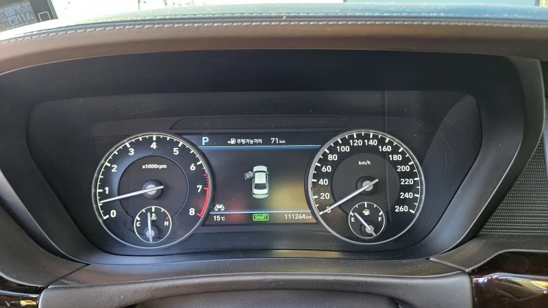 Genesis EQ900