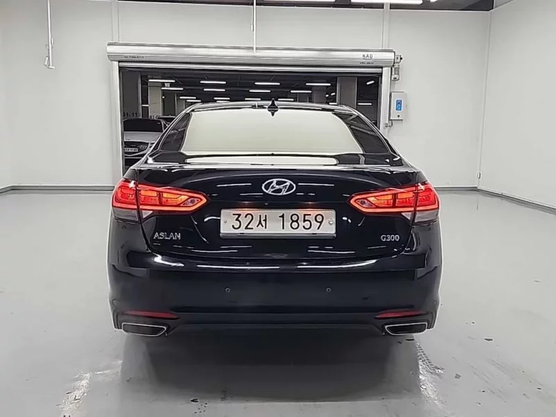 Hyundai Aslan