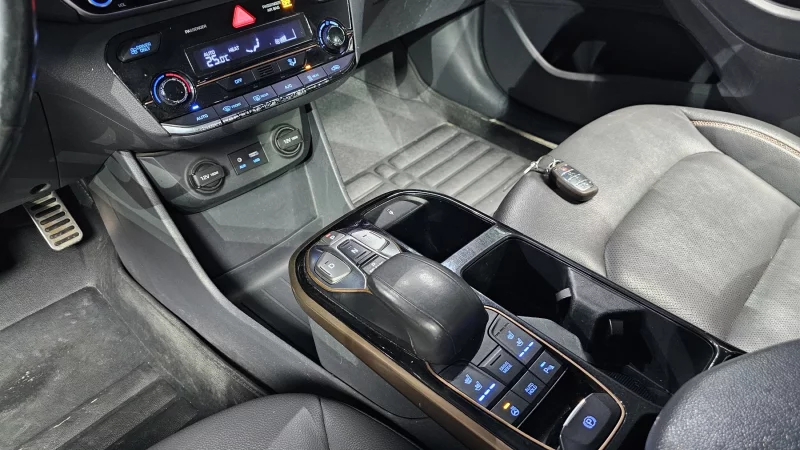 Hyundai Ioniq