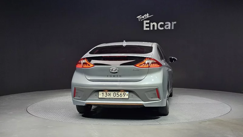 Hyundai Ioniq