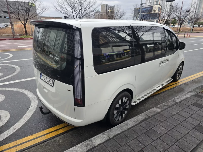 Hyundai Staria