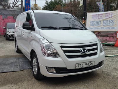 Hyundai Starex