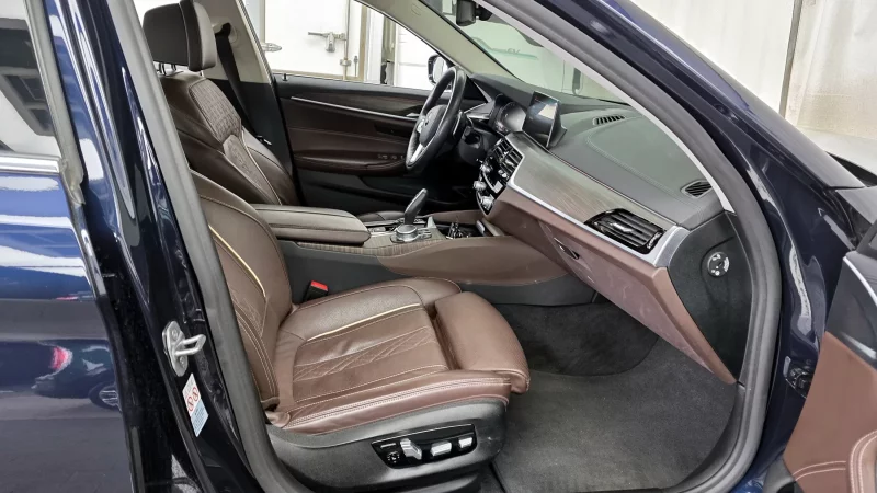 BMW 5-Series
