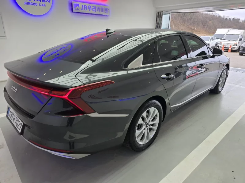 Kia K8