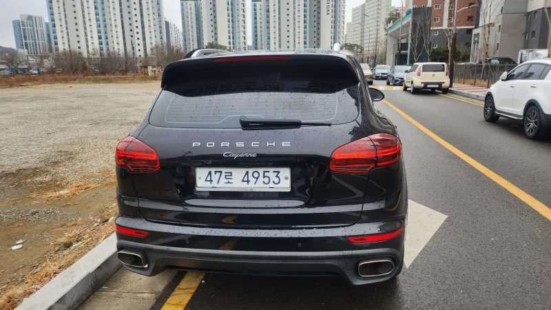 Porsche CAYENNE