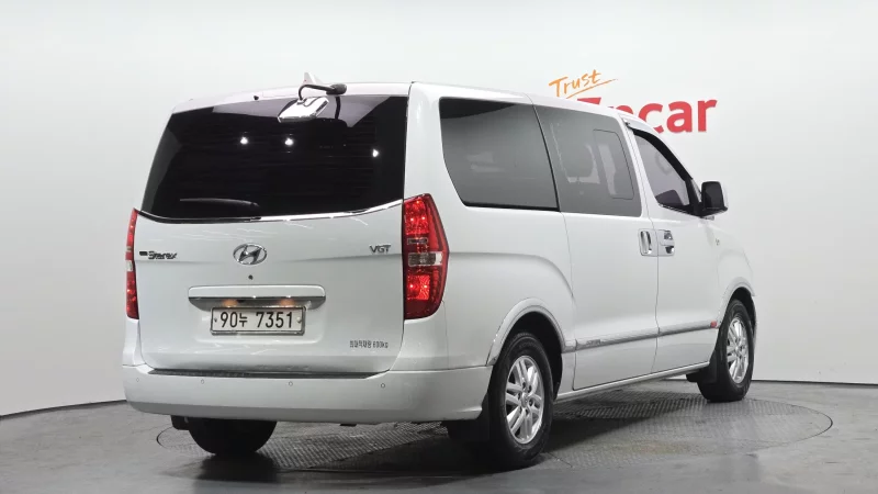 Hyundai Grand Starex