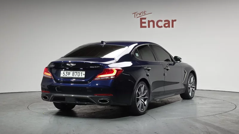 Genesis G70