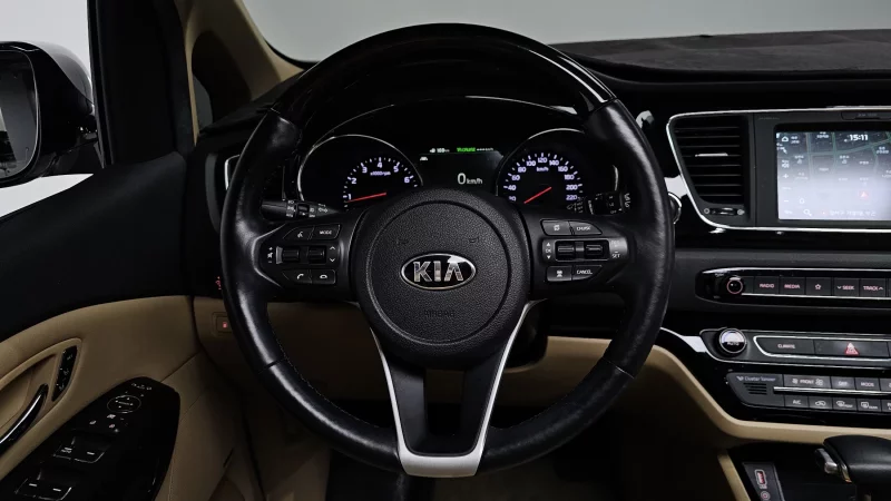 Kia Carnival