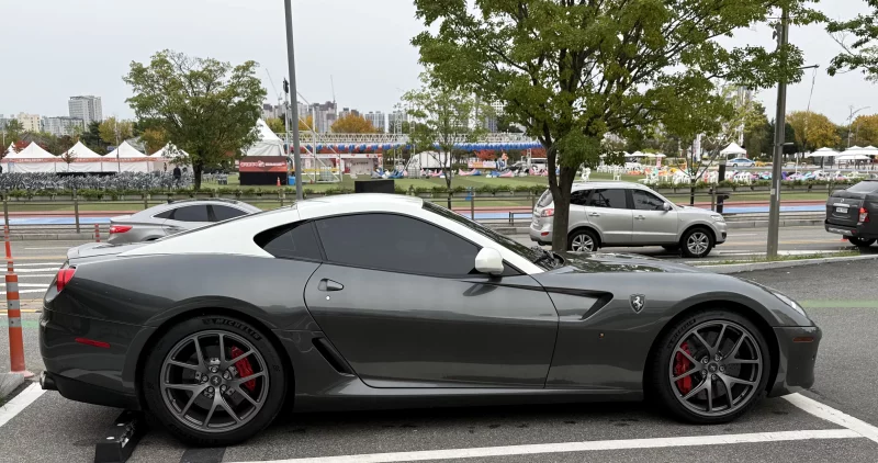Ferrari 599
