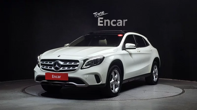 Mercedes-Benz GLA-Class