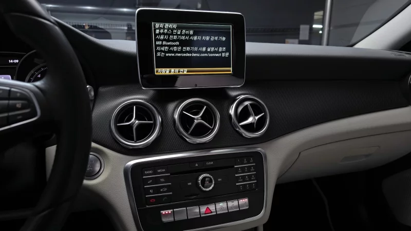 Mercedes-Benz GLA-Class