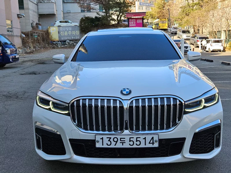 BMW 7-Series