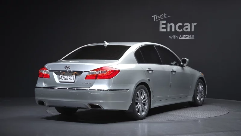 Hyundai Genesis