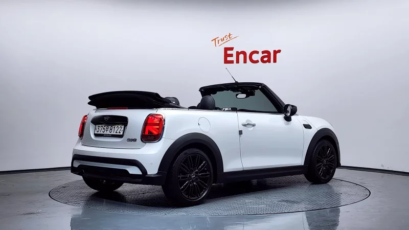 MINI Cooper Convertible