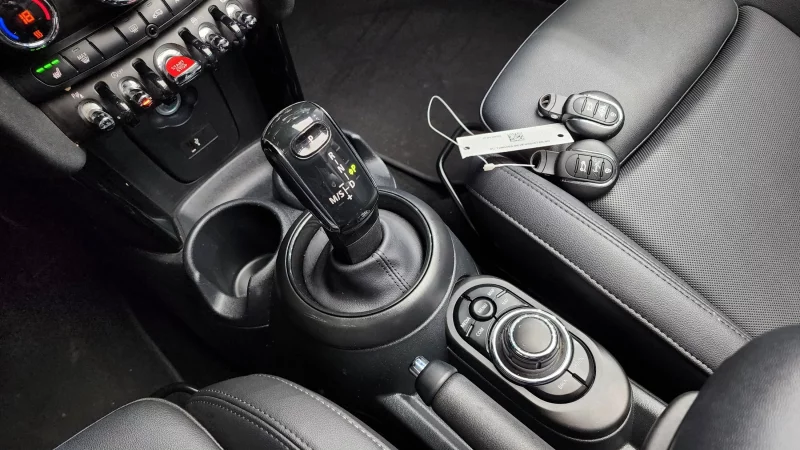 MINI Cooper Convertible