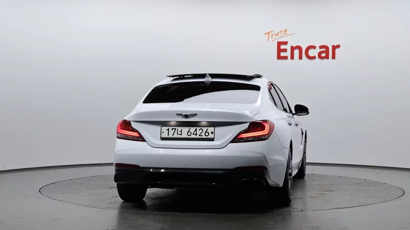 Genesis G70
