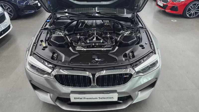 BMW M5