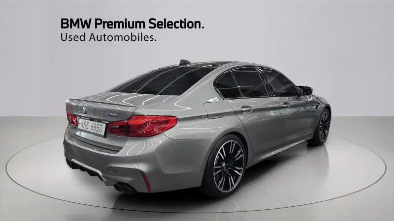 BMW M5