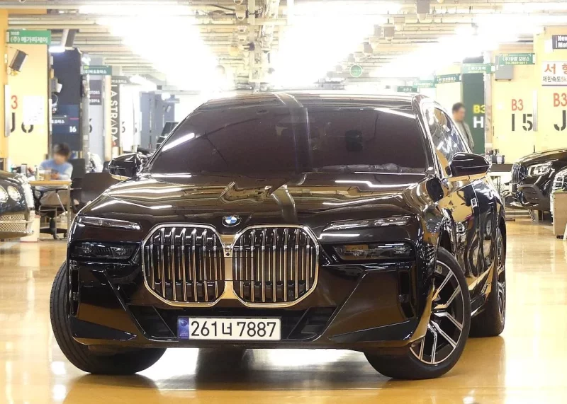 BMW 7-Series