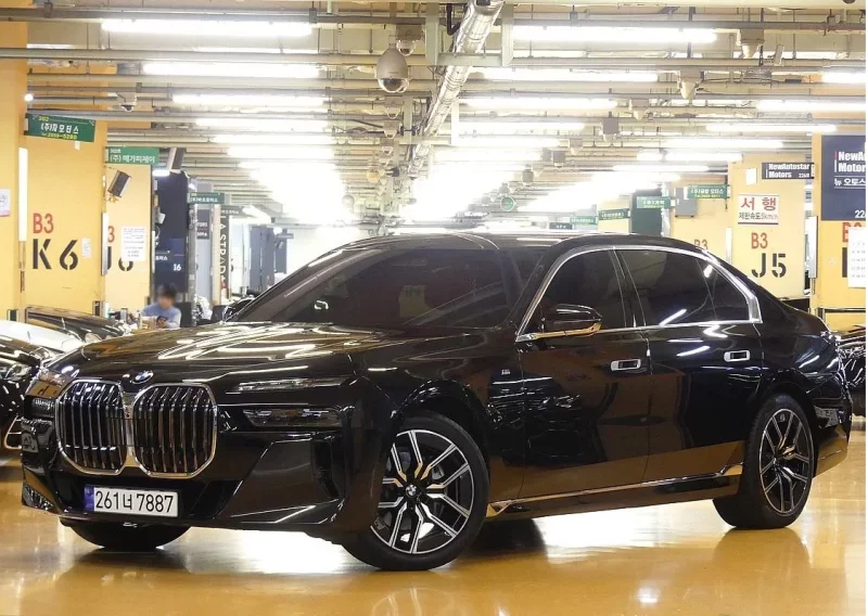 BMW 7-Series