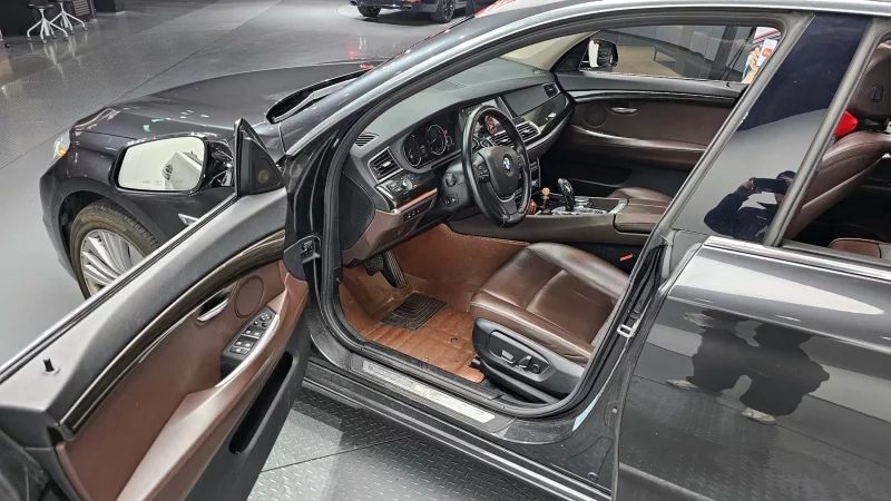 BMW 5-Series Gran Turismo