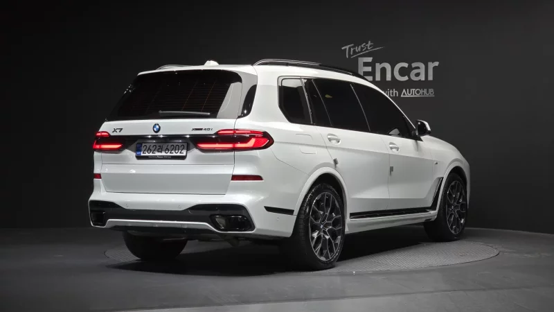 BMW X7