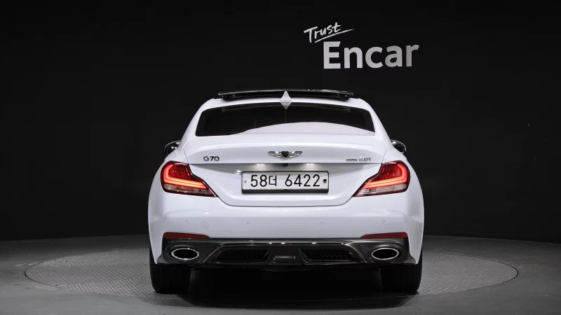 Genesis G70