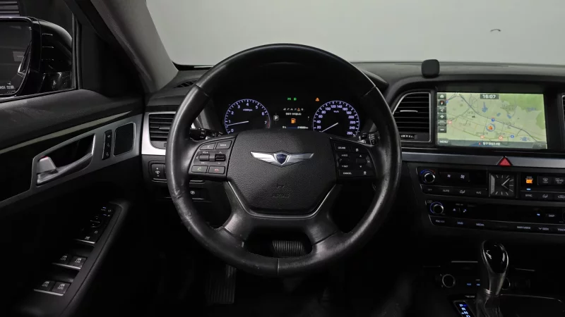 Hyundai Genesis