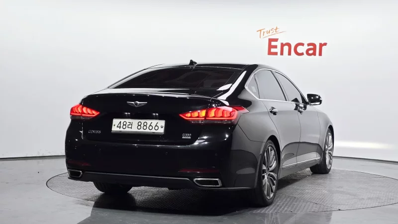 Hyundai Genesis