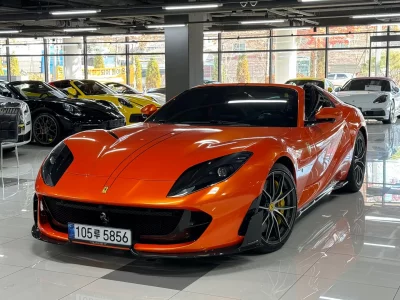 Ferrari 812