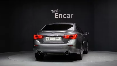Infiniti Q50