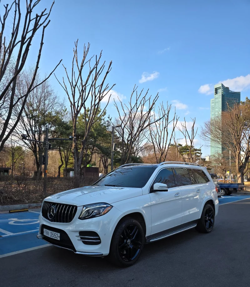 Mercedes-Benz GLS-Class