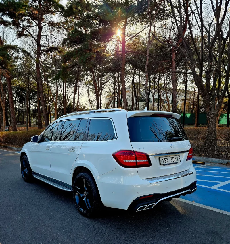 Mercedes-Benz GLS-Class