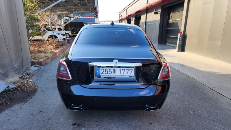 Rolls-Royce GHOST