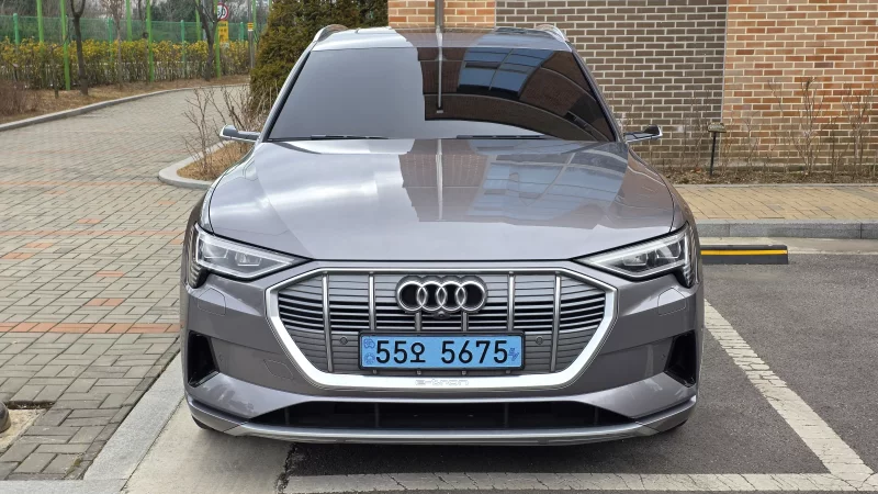 Audi e-tron