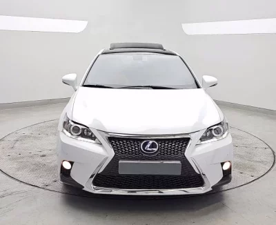 Lexus CT200h