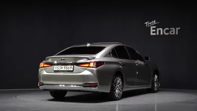 Lexus ES300h