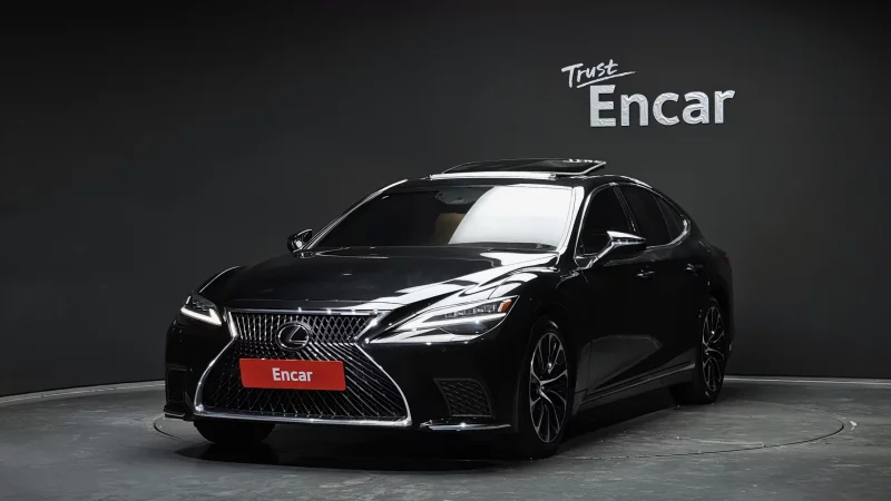 Lexus LS