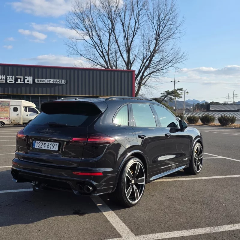 Porsche CAYENNE